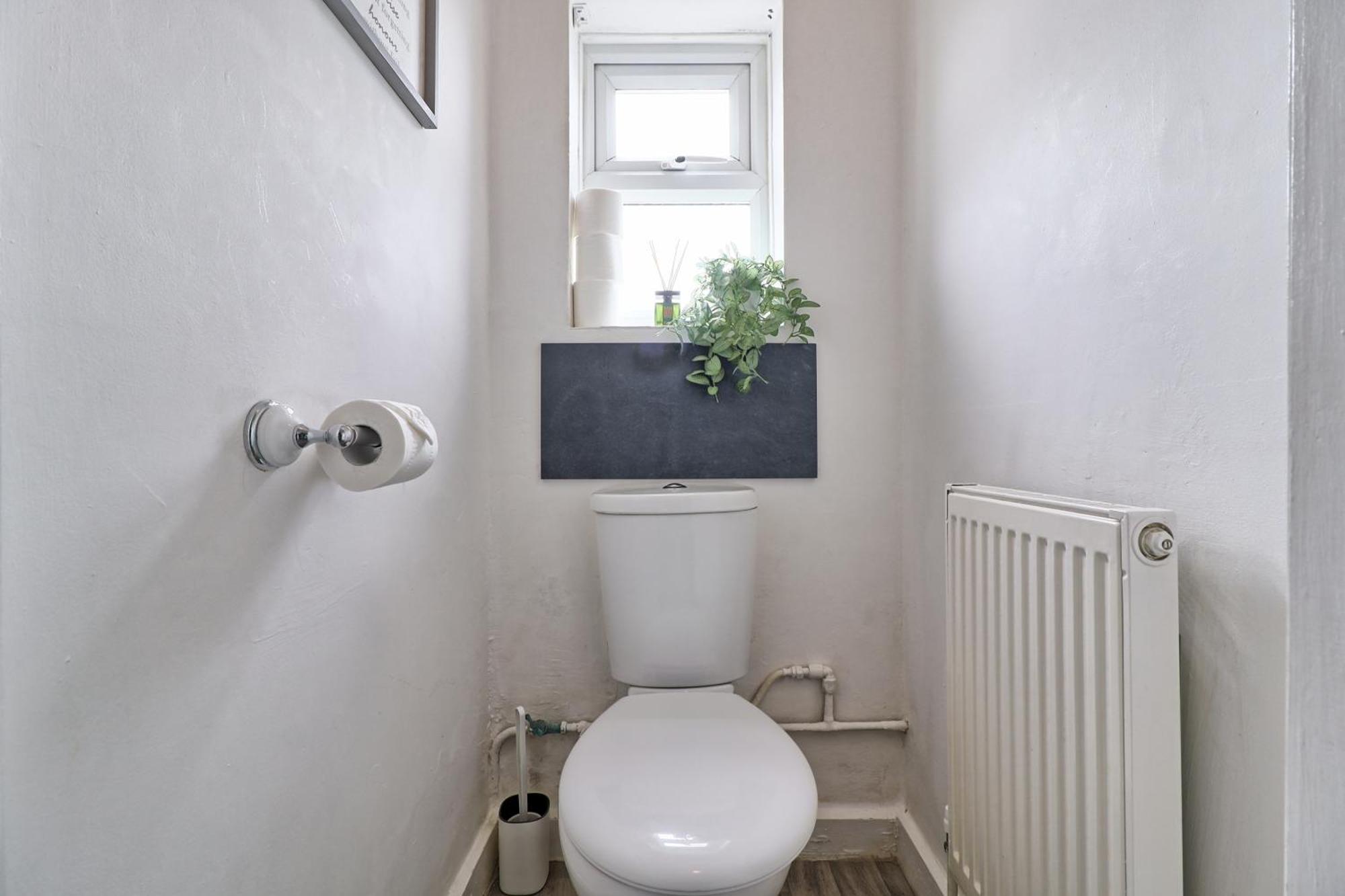 Luxury 3-Bed Apartment Near To London With Parking Hornchurch 외부 사진